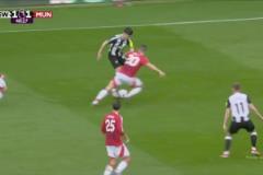 曼聯(lián)防線被打穿！利夫拉門托突破傳中！墨菲助攻巴恩斯輕松破門！