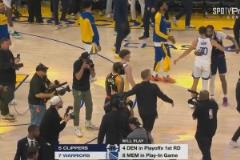 加時賽12分無解表現(xiàn)率隊獲勝！哈登賽后臉上笑容藏不住呀