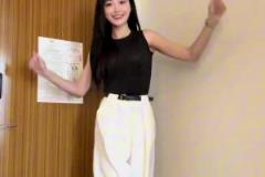 孟超曬自拍：常規(guī)賽正式收官啦，咱們季后賽見(jiàn)啦！