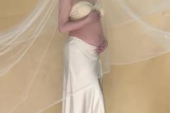 現(xiàn)在的椰子渾身散發(fā)溫婉氣質(zhì)，太美了！周楷恒這小子真有福氣