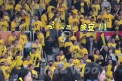 讓你們家主教練來山西主場球迷高喊：上杜鋒！ 這氛圍簡直了