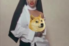 尺度不??！詹姆斯小迷妹蕾哈娜最新雜志封面被批丑化修女