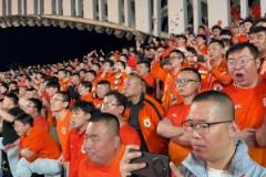 進(jìn)球時(shí)刻，嗨起來(lái)！沉浸式體驗(yàn)泰山隊(duì)進(jìn)球時(shí)刻球迷的歡呼聲