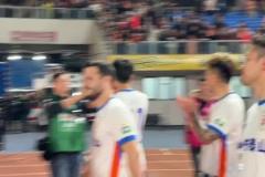 5-1大勝青島西海岸！山東泰山賽后謝場(chǎng)氣氛爆棚