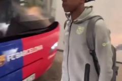 有驚無(wú)險(xiǎn)晉級(jí)！亞馬爾表現(xiàn)不佳70分鐘被換下，賽后離場(chǎng)與球迷合影