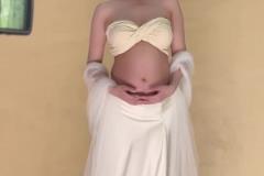 椰子曬孕照：凸起的小腹是生命的山丘