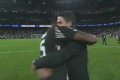 時(shí)隔16年重返歐冠四強(qiáng)！賽后槍手眾將擁抱慶祝！