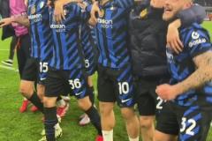 征服巴伐利亞巨人，實拍國米淘汰拜仁賽后謝場