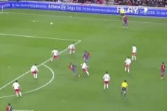 米蘭球迷：那一天的他，像推土機(jī)一般從同城死敵的身上碾過！