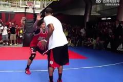 遙想當年，羅斯是這樣和球迷solo的