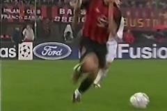 米蘭球迷還記得這一年的歐冠嗎？面對皇馬和多特，他重拳出擊！