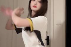 現(xiàn)場噓聲四起！這是對薩卡有多不滿，一直死纏爛打