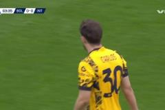 恰爾汗奧盧角球開(kāi)出！奧古斯托頭球攻門(mén)擦柱而出！