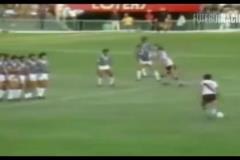 不助跑發(fā)任意球的狠人！珍藏影像：羅伯托迪亞米特的任意球集錦！