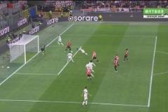 米蘭丟球！亞特蘭大精彩團(tuán)隊(duì)配合！埃德森飛身頭球破門！