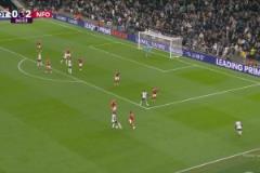 波羅右路傳中理查利森頭球破門，熱刺扳回一球1-2森林！