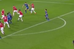 似曾相識(shí)！藍(lán)狐時(shí)期馬奎爾曾在最后時(shí)刻攻破曼聯(lián)球門