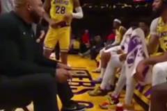 【AI視頻】今天杰倫-格林化身林教頭風(fēng)雪中舞槍暴砍38分