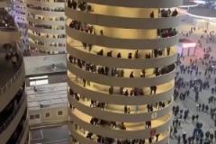 網(wǎng)友：梅阿查球場(chǎng)自帶3D魔幻屬性