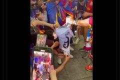 國外皇馬球迷博主：巴薩球迷焚燒姆巴佩球衣，最令人厭惡的群體