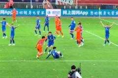 泰山隊球迷實拍，這球不需要看下VAR嗎