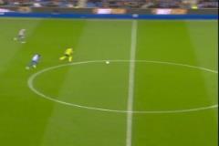 輕巧挑射！特羅薩德的這個進(jìn)球讓人想起桑切斯