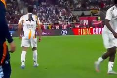 紅牌取消！官方：貝林紅牌取消，呂迪格禁賽6場(chǎng)，巴斯克斯2場(chǎng)！