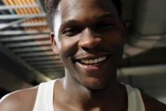 開心到停不下來！華子賽后一路大笑：Wolves in 5??！