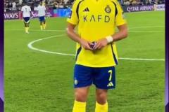 亞足聯(lián)官推發(fā)布視頻鼓勵(lì)C羅：抬起頭來，你已經(jīng)付出一切