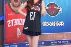 火箭3-2勇士！魏欣怡直播間這大長腿屬實搶鏡