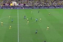 勝利丟球！伊藤達(dá)也不停球凌空抽射破門！西馬坎解圍烏龍助攻！