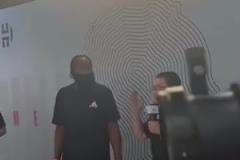 他是懂節(jié)目效果的！23年夏天徐靜雨問(wèn)哈登：搭檔過(guò)最強(qiáng)隊(duì)友是誰(shuí)？