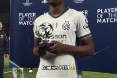 功不可沒，實拍“藍黑不高興”賽后領(lǐng)取本場MVP獎杯