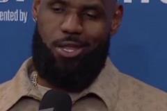 如何看沒中鋒？老詹：無可奉告 我兄弟濃眉說想要中鋒就被交易了