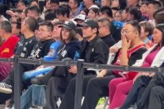 大明星來(lái)了！袁弘和張歆藝夫妻來(lái)觀戰(zhàn)京晉半決賽~