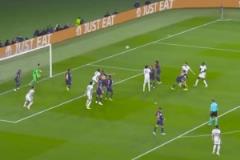 帶刀后衛(wèi)！鄧弗里斯的這記倒鉤太精彩了！