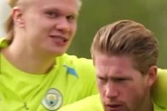 一切都結(jié)束了嗎？小球迷：哈蘭德大于C羅，亞馬爾大于梅西！