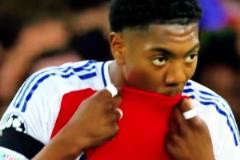 18歲的他攻防俱佳！網(wǎng)友：比賽輸了，但是他沒(méi)有輸！