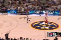 今天威少真香！威少搶斷后輕松扣籃輕取兩分