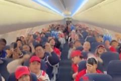 飛到丹佛看這個嘛?？第三節(jié)僅過3分半快船已經(jīng)落后28分