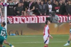 錯(cuò)失良機(jī)！薩卡禁區(qū)內(nèi)回敲，馬丁內(nèi)利無(wú)人盯防低射偏出！