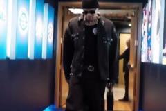 威少賽前激情穿搭：最喜歡少爺這種不羈的畫風(fēng)?。? title=