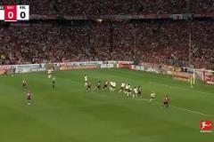 當(dāng)頭一棒！凱恩23年加盟首戰(zhàn)，奧爾莫戴帽拜仁0-3完敗失冠