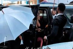 詹嫂先行抵達紐約，準(zhǔn)備參加今夜大都會慈善晚會！風(fēng)韻猶存啊