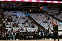 勇士球迷心里一涼！庫里賽前熱身LOGO三分抬手就進！