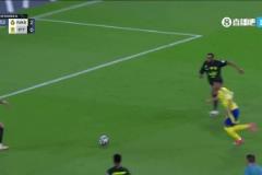 馬內(nèi)禁區(qū)內(nèi)送助攻！葉海亞推射破門！勝利2-0領(lǐng)先吉達(dá)聯(lián)合！