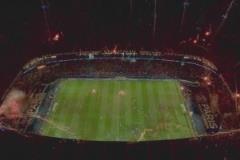 有錢真好！巴黎王子公園球場這煙花可太炫目了！