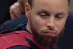 華子受傷后，看庫(kù)里的表情，應(yīng)該也是十分擔(dān)心！