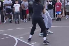 曾經(jīng)也是最強中鋒之一！考辛斯打街球，這不是隨便亂殺嘛