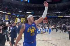 保衛(wèi)高原！贏球后威少狂拍約老師腦袋 戈登英雄般退場